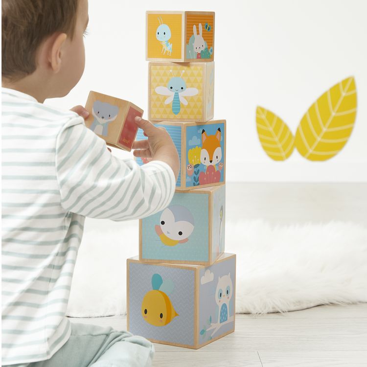Produktbild: Holz-Stapelpyramide mit W&uuml;rfeln & Steckformen &ndash; Lernspiel ab 12 Monaten