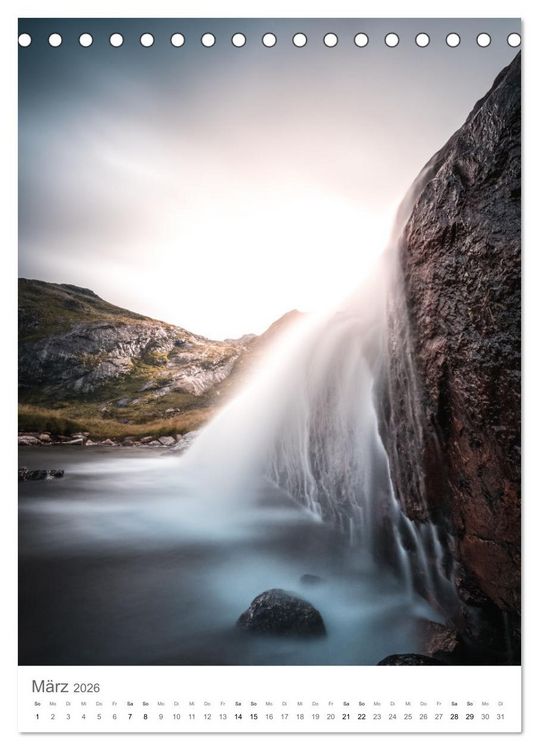 Produktbild: Die Lofoten &ndash; Landschaftsfotografien aus Nordnorwegen (Tischkalender 2026 DIN A5 hoch), CALVENDO Monatskalender