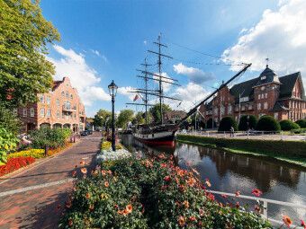Produktbild: CALVENDO Puzzle Papenburg | 1000 Teile Lege-Gr&ouml;&szlig;e 64x48cm Foto-Puzzle f&uuml;r gl&uuml;ckliche Stunden