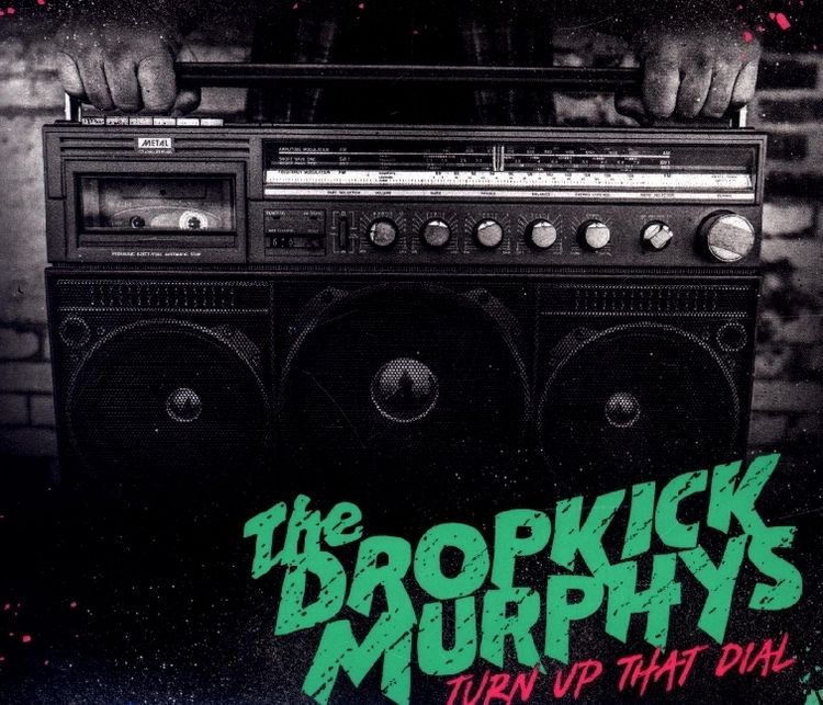 Produktbild: Turn Up That Dial