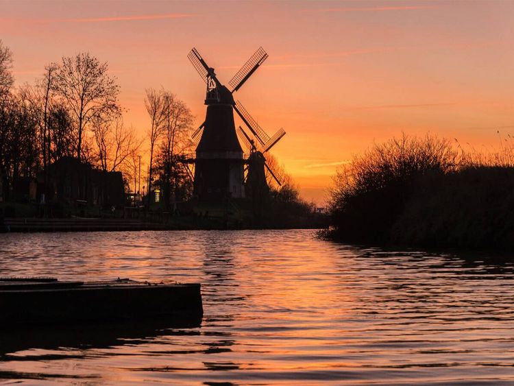 Produktbild: CALVENDO Puzzle Greetsieler Zwillingsm&uuml;hlen | 1000 Teile Lege-Gr&ouml;&szlig;e 64x48cm Foto-Puzzle f&uuml;r gl&uuml;ckliche Stunden