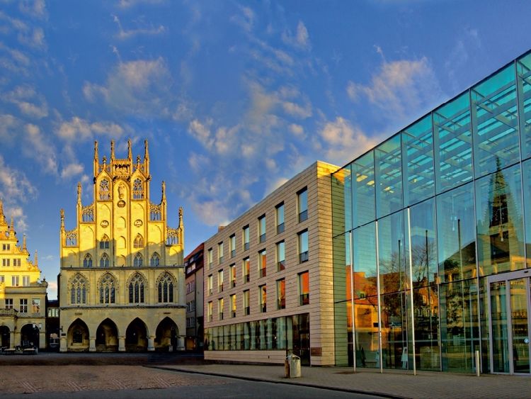 Produktbild: CALVENDO Puzzle M&uuml;nster - Das Rathaus | 1000 Teile Lege-Gr&ouml;&szlig;e 64x48cm Foto-Puzzle f&uuml;r gl&uuml;ckliche Stunden