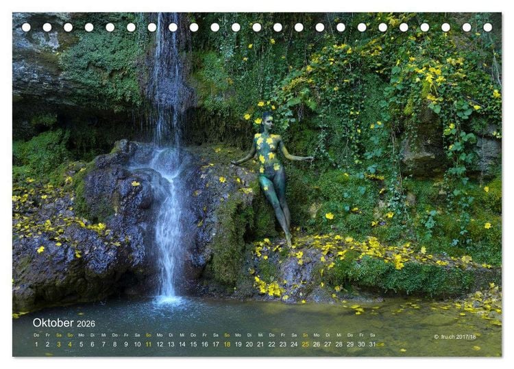 Produktbild: BODYPAINTING AM WASSERFALL VON LINN (Tischkalender 2026 DIN A5 quer), CALVENDO Monatskalender