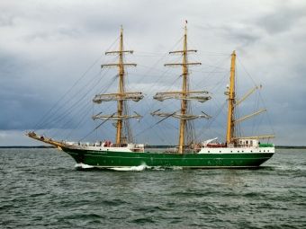 Produktbild: CALVENDO Puzzle Gro&szlig;segler "Alexander v. Humboldt II" auf der Ostsee vor Warnem&uuml;nde, Hanse Sail 2013 | 1000 Teile Lege-Gr&ouml;&szlig;e 64x48cm Foto-Puzzle f&uuml;r gl&uuml;ckliche Stunden