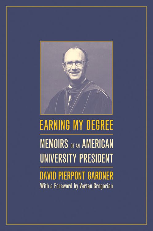Produktbild: Earning My Degree