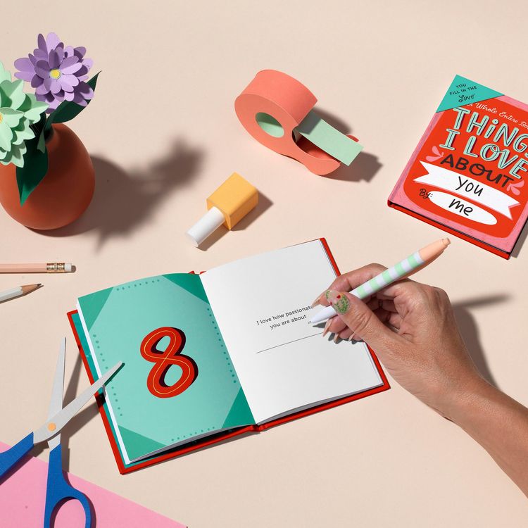 Produktbild: Em & Friends About You Fill in the Love Book