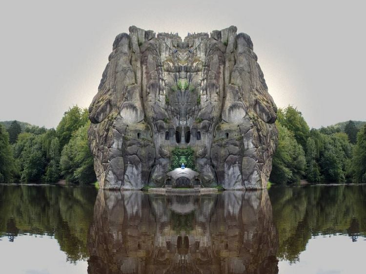 Produktbild: CALVENDO Puzzle Spiegelwelt - die Externsteine | 1000 Teile Lege-Gr&ouml;&szlig;e 64x48cm Foto-Puzzle f&uuml;r gl&uuml;ckliche Stunden