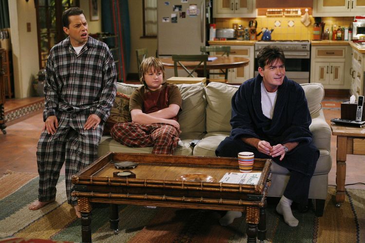 Produktbild: Two and a Half Men - Mein cooler Onkel Charlie - Staffel 5 [3 DVDs]