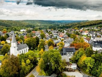 Produktbild: Herbstlicher Ortskern Brilon-Scharfenberg (Puzzle)