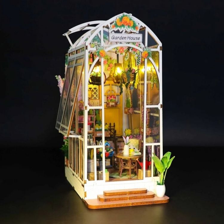 Produktbild: FiguredArt M2313 - DIY Book Nook, Garden House, Gew&auml;chshaus mit Blumen, Puzzle, 55 Teile, Miniatur-Diorama