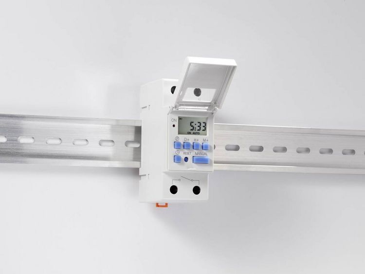 Produktbild: TRU COMPONENTS TRU-DTS-AHC17-30A Zeitschaltuhr f&uuml;r Hutschiene Betriebsspannung: 230 V/AC 1 Wechsler 30 A 250 V/AC Wochenprogramm