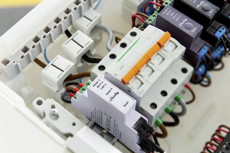 Produktbild: Shelly Pro 3EM 120A Stromz&auml;hler Wi-Fi, Bluetooth