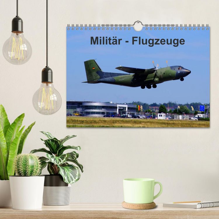 Produktbild: Milit&auml;r - Flugzeuge (Wandkalender 2026 DIN A4 quer), CALVENDO Monatskalender