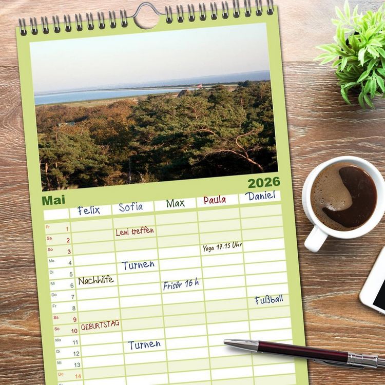 Produktbild: Familienplaner 2026 - Die Insel R&ouml;m&ouml; mit 5 Spalten (Wandkalender, 21 x 45 cm) CALVENDO