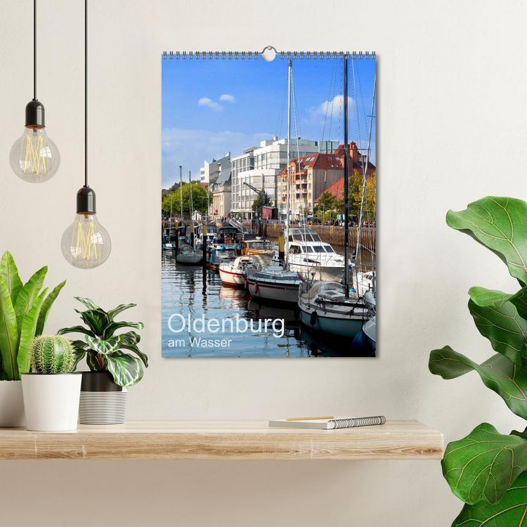 Produktbild: Oldenburg am Wasser (Wandkalender 2026 DIN A3 hoch), CALVENDO Monatskalender