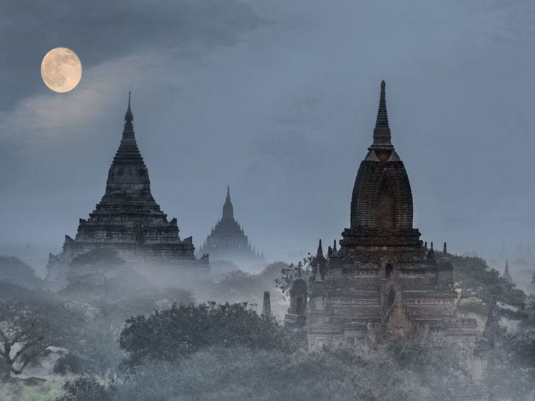 Produktbild: CALVENDO Puzzle Vollmond &uuml;ber der Tempelebene Bagan in Myanmar | 1000 Teile Lege-Gr&ouml;&szlig;e 64x48cm Foto-Puzzle f&uuml;r gl&uuml;ckliche Stunden