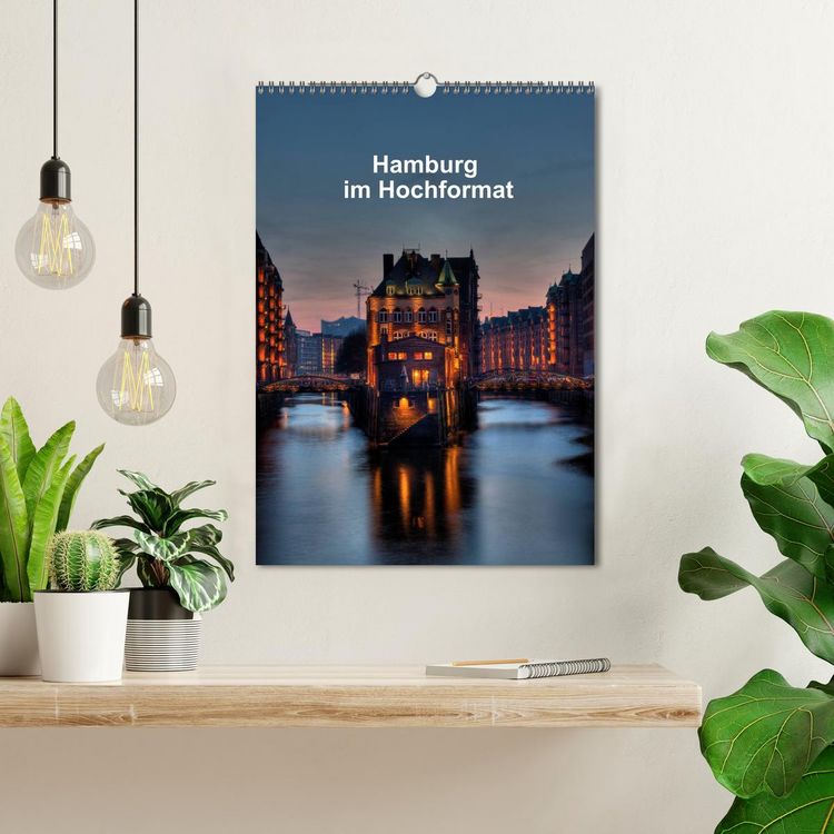 Produktbild: Hamburg im Hochformat (Wandkalender 2026 DIN A3 hoch), CALVENDO Monatskalender