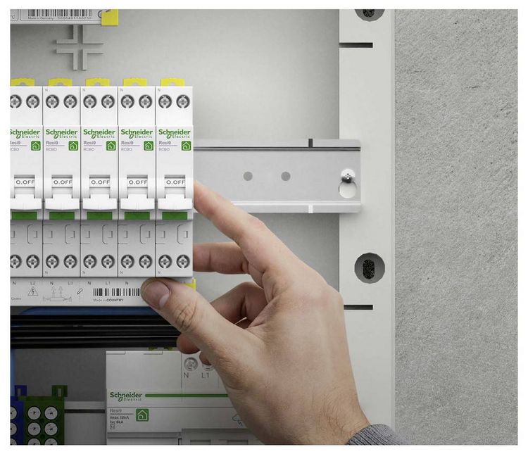 Produktbild: Schneider Electric R9DX01610 Fehlerstrom-Schutzschalter 10A 0.03A 230V