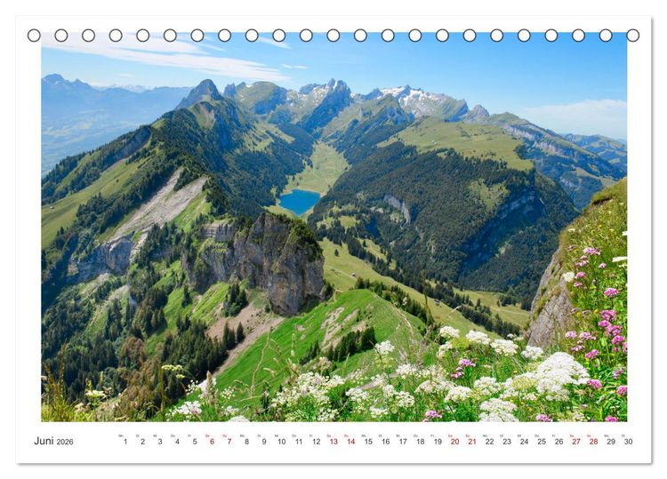 Produktbild: Unterwegs in der Schweiz: Wandern zu m&auml;rchenhaften Bergen und Seen (Tischkalender 2026 DIN A5 quer), CALVENDO Monatskalender