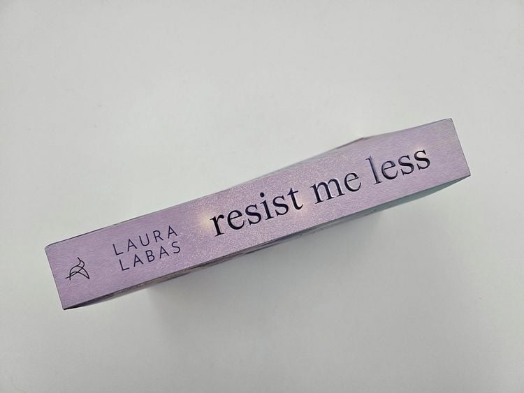 Produktbild: Resist Me Less