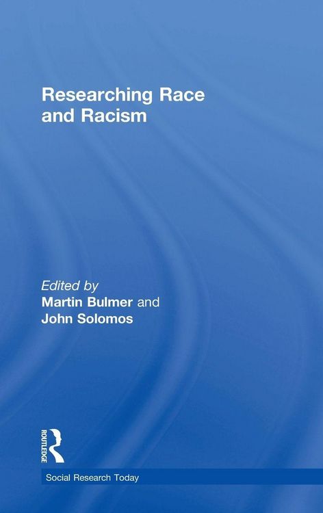 Produktbild: Researching Race and Racism