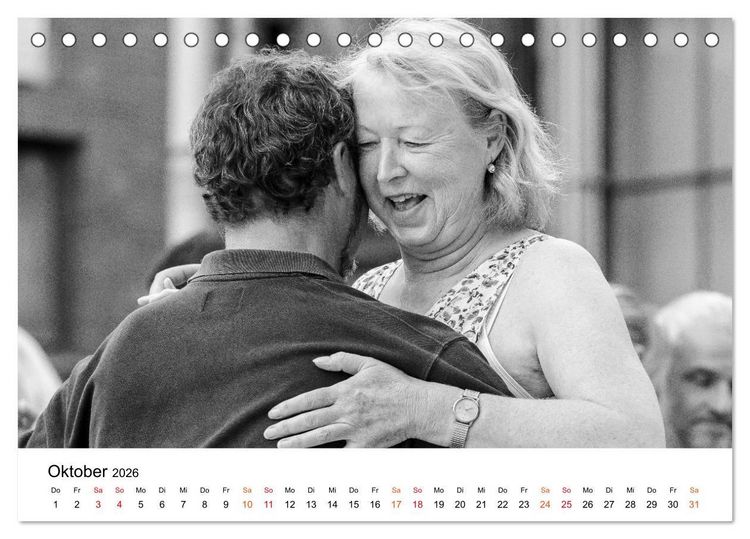 Produktbild: Tango Argentino - Paare beim Tanz auf &ouml;ffentlichen Pl&auml;tzen (Tischkalender 2026 DIN A5 quer), CALVENDO Monatskalender