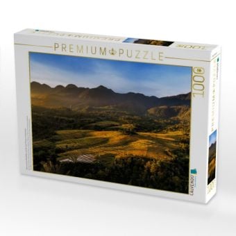 Produktbild: CALVENDO Puzzle Spinnnenetz Reisfelder auf der Insel Flores in Indonesien | 1000 Teile Lege-Gr&ouml;&szlig;e 64x48cm Foto-Puzzle f&uuml;r gl&uuml;ckliche Stunden