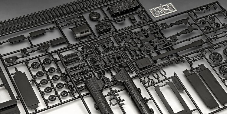 Produktbild: Revell 02166 Schnellzuglokomotive BR03 Lokomotive Bausatz 1:87