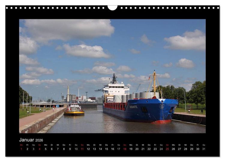 Produktbild: Auf Gro&szlig;e Fahrt - Schiffe im Hafen und auf See (Wandkalender 2026 DIN A3 quer), CALVENDO Monatskalender
