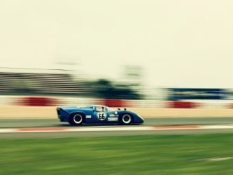 Produktbild: CALVENDO Puzzle Lola T 70 on track | 1000 Teile Lege-Gr&ouml;&szlig;e 64x48cm Foto-Puzzle f&uuml;r gl&uuml;ckliche Stunden