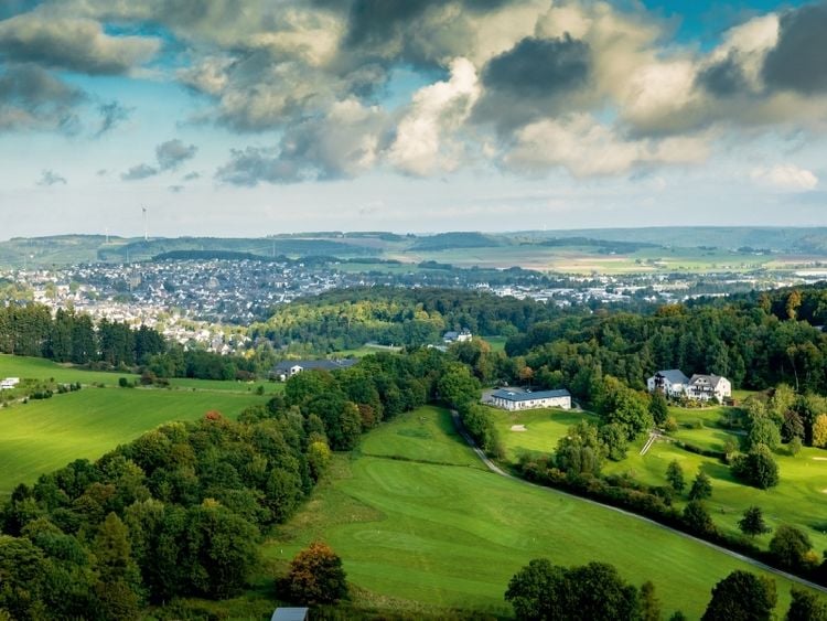 Produktbild: Campingplatz, Golfplatz und Blick &uuml;ber die Stadt Brilon (Puzzle)