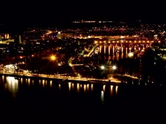 Produktbild: CALVENDO Puzzle Koblenz, das Deutsche Eck bei Nacht | 1000 Teile Lege-Gr&ouml;&szlig;e 64x48cm Foto-Puzzle f&uuml;r gl&uuml;ckliche Stunden