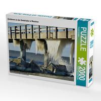 Produktbild: CALVENDO Puzzle Eisfahnen an der Seebr&uuml;cke in Wustrow | 2000 Teile Lege-Gr&ouml;&szlig;e 90x67cm Foto-Puzzle f&uuml;r gl&uuml;ckliche Stunden