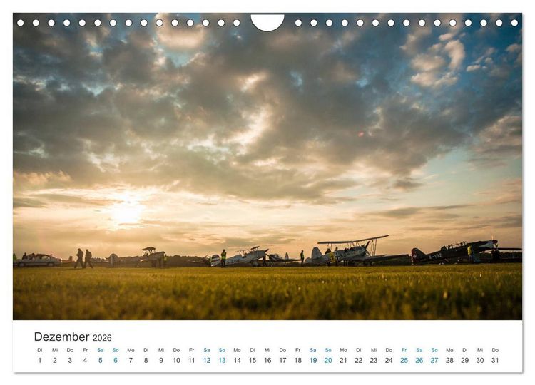 Produktbild: AVIATION CLASSICS seen by custompix.de (Wandkalender 2026 DIN A4 quer), CALVENDO Monatskalender