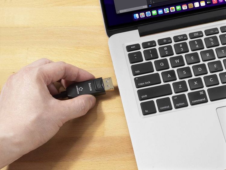 Produktbild: Renkforce Glasfaser / DisplayPort Anschlusskabel DisplayPort Stecker, DisplayPort Stecker 30.00 m Schwarz RF-6117772 8K UHD DisplayPort-Kabel