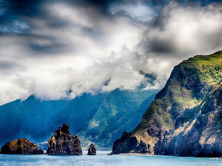 Produktbild: CALVENDO Puzzle Nordk&uuml;ste bei Porto Moniz | 1000 Teile Lege-Gr&ouml;&szlig;e 64 &times; 48 cm Foto-Puzzle f&uuml;r gl&uuml;ckliche Stunden