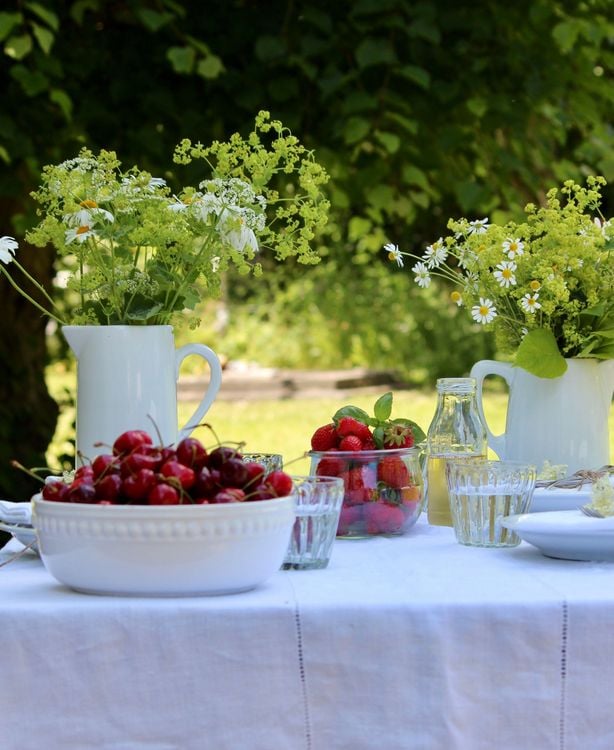 Produktbild: Fr&uuml;hlingsduft und Sommergl&uuml;ck: Naturnahe Deko-Ideen und DIYs mit nordischem Flair