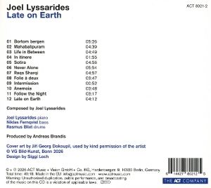 Produktbild: Late On Earth (Digipak)