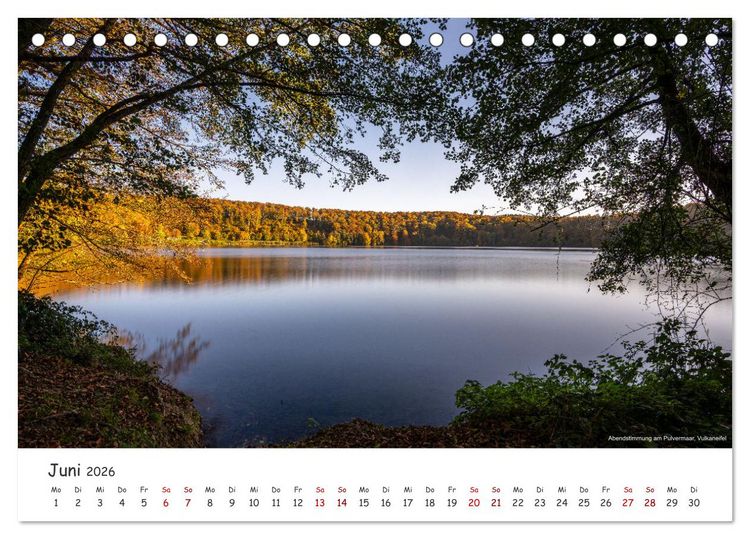Produktbild: Heimat Entdecken: Eifel - Stille Maare und rauschende Wasser (Tischkalender 2026 DIN A5 quer), CALVENDO Monatskalender