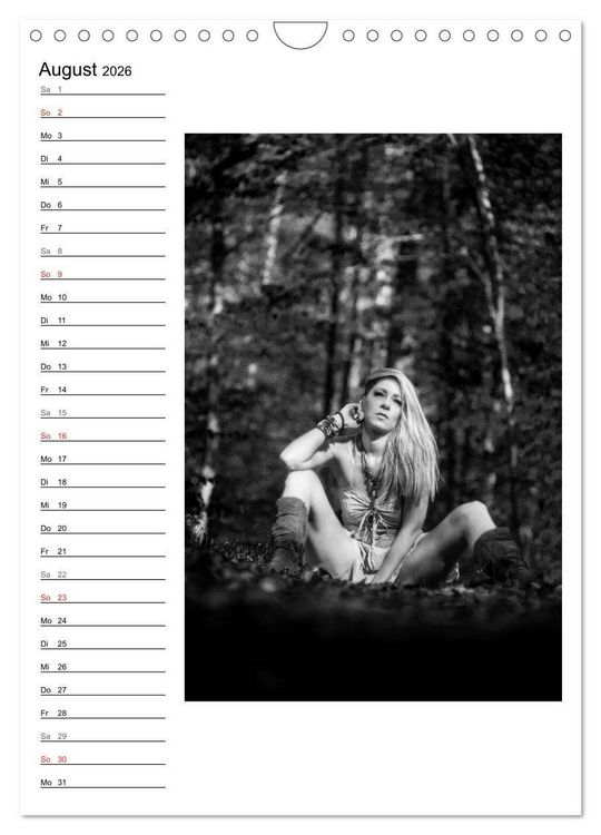 Produktbild: Mode in schwarz und wei&szlig; (Wandkalender 2026 DIN A4 hoch), CALVENDO Monatskalender