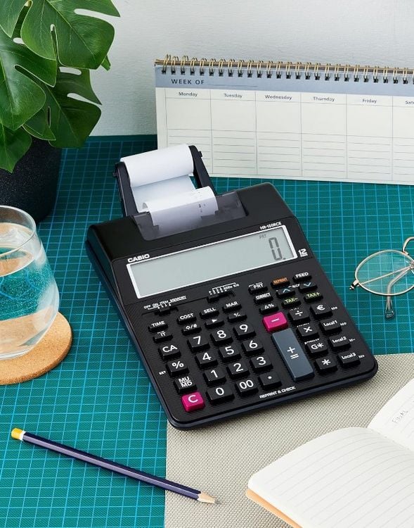 Produktbild: CASIO Druckender Tischrechner HR-150 RCE, 2-Farbdruck, Nachtr&auml;glicher Druck, Gesamtsummen-Speicher