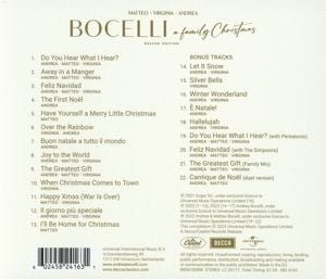 Produktbild: A Family Christmas (Deluxe Edition)