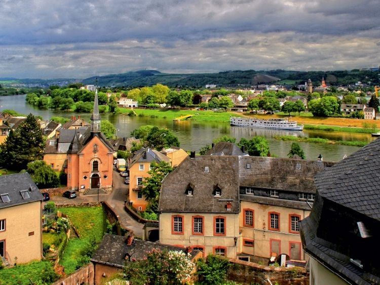 Produktbild: CALVENDO Puzzle Blick auf Trier und die Mosel | 1000 Teile Lege-Gr&ouml;&szlig;e 64x48cm Foto-Puzzle f&uuml;r gl&uuml;ckliche Stunden