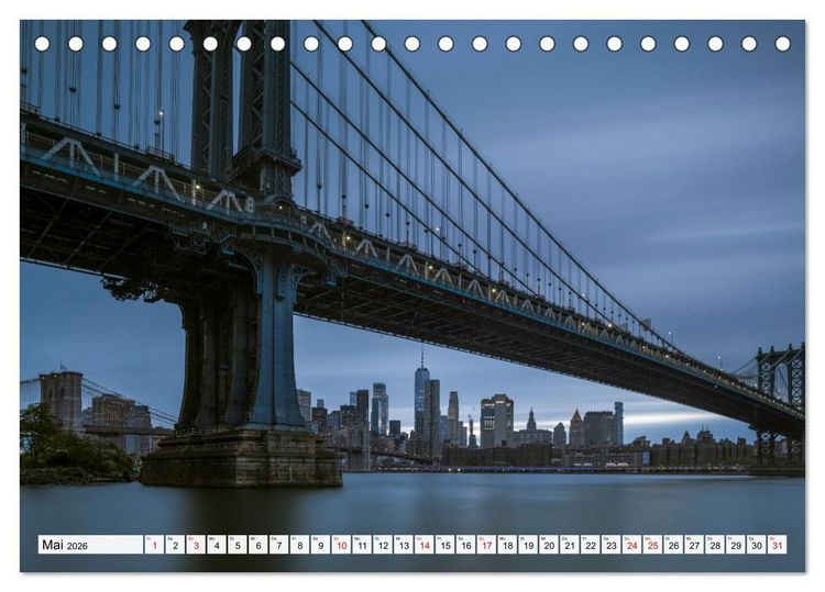 Produktbild: New York City - der besondere Blick auf Big Apple (Tischkalender 2026 DIN A5 quer), CALVENDO Monatskalender