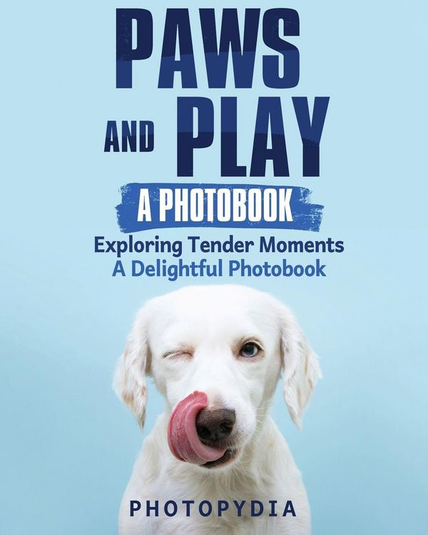 Produktbild: Paws and Play - A Photobook