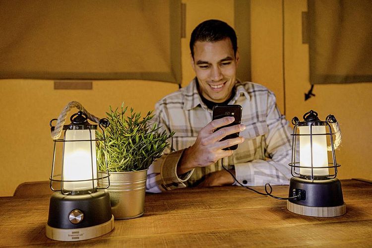 Brennenstuhl 1171800 1171800 LED Camping-Leuchte 350 lm akkubetrieben 570 g Schwarz, Bambus