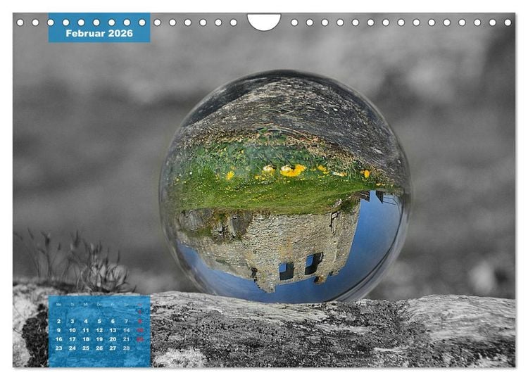 Produktbild: Die bunte Welt in der Kugel - neue Blickwinkel (Wandkalender 2026 DIN A4 quer), CALVENDO Monatskalender