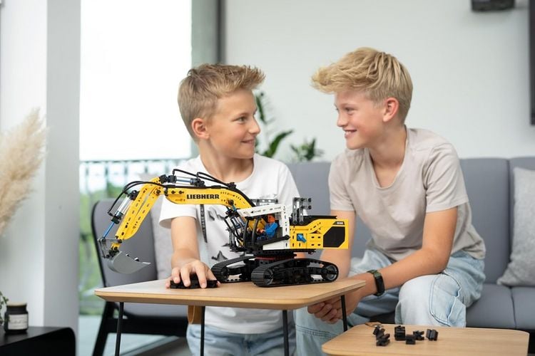 Produktbild: Fischertechnik 576450 - Liebherr R 938 Pneumatischer Bagger, Bausatz, Konstruktionsspielzeug