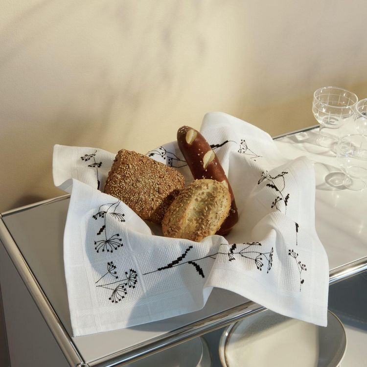 Produktbild: Stickpackung Gez&auml;hlter Kreuzstich, Brotdeckchen Gr&auml;ser