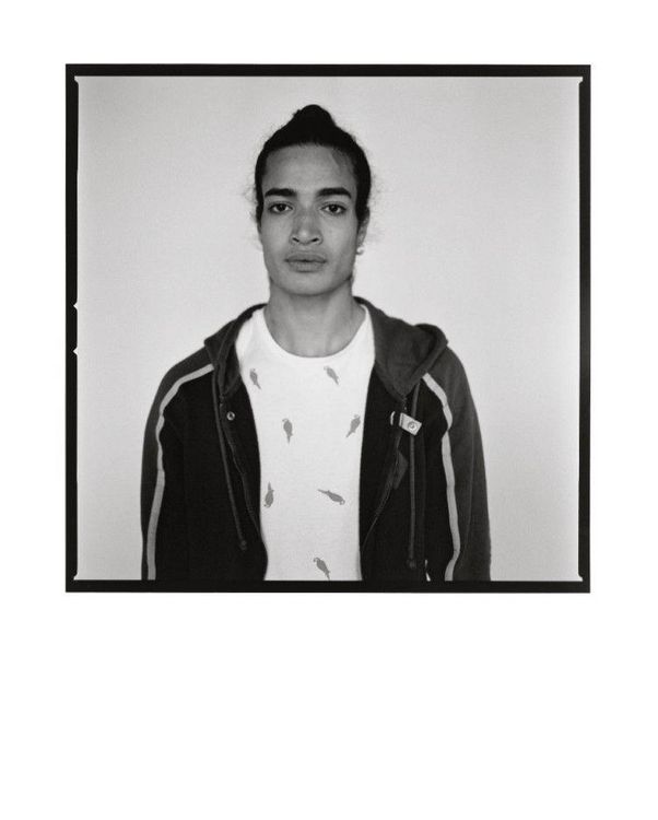 Produktbild: Ashkan Sahihi
